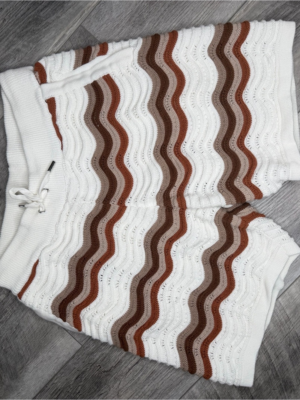 RAITH Men's Knit Wave-Stripe Sweater Shorts - White with Brown & Tan Stripes